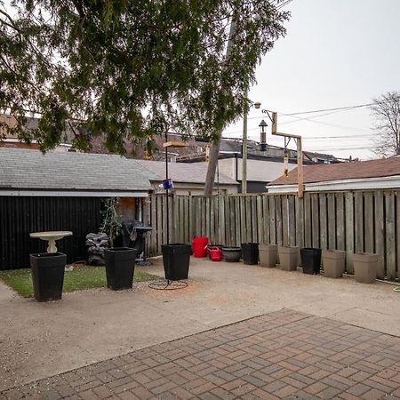 Very Cozy & Comfortable In Downtown Toronto Great Value! Daire Dış mekan fotoğraf