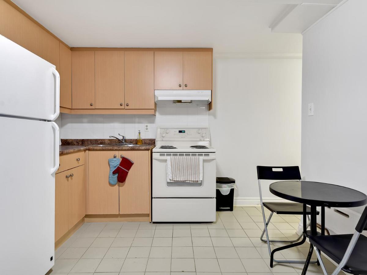 Very Cozy & Comfortable In Downtown Toronto Great Value! Daire Dış mekan fotoğraf